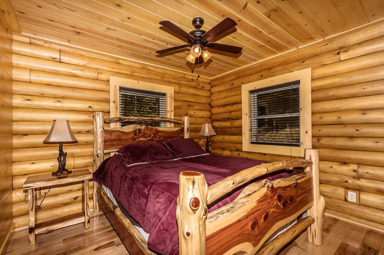 Hocking Hills Cabins & Resort Foxfire ローガン エクステリア 写真