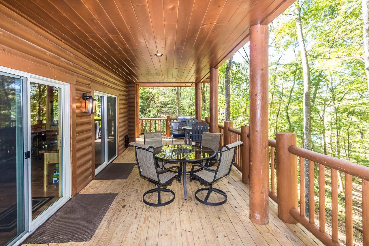 Hocking Hills Cabins & Resort Foxfire ローガン エクステリア 写真