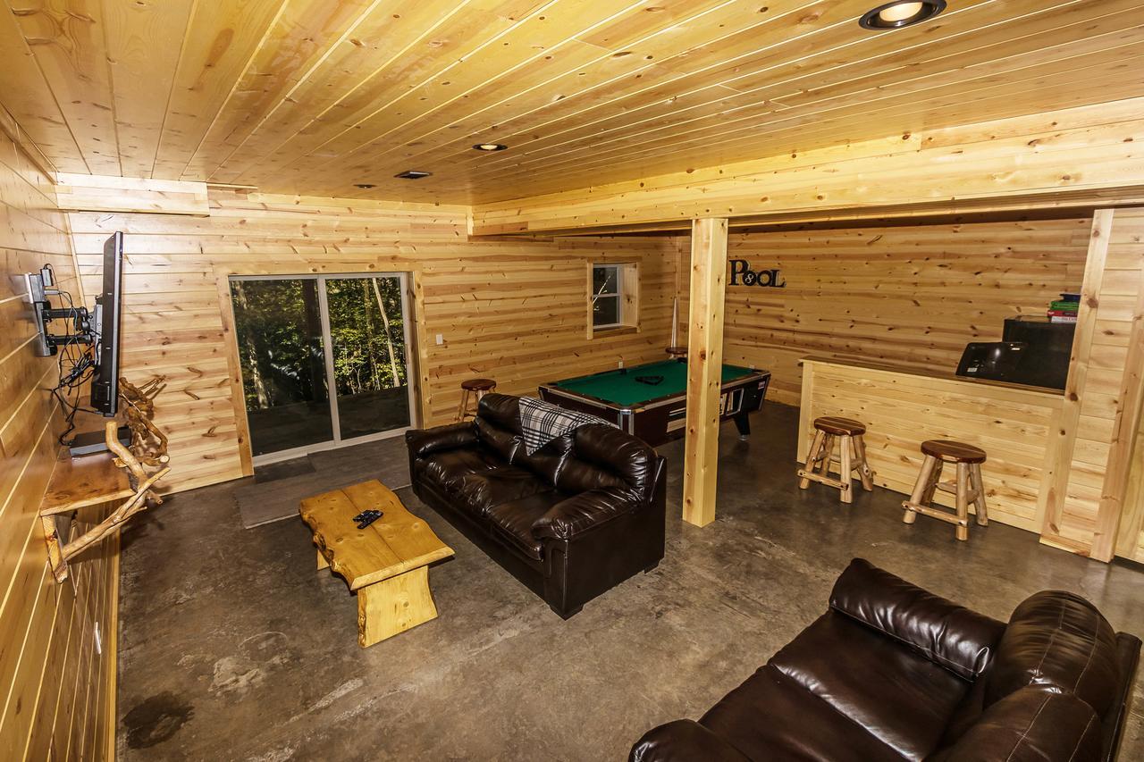 Hocking Hills Cabins & Resort Foxfire ローガン エクステリア 写真