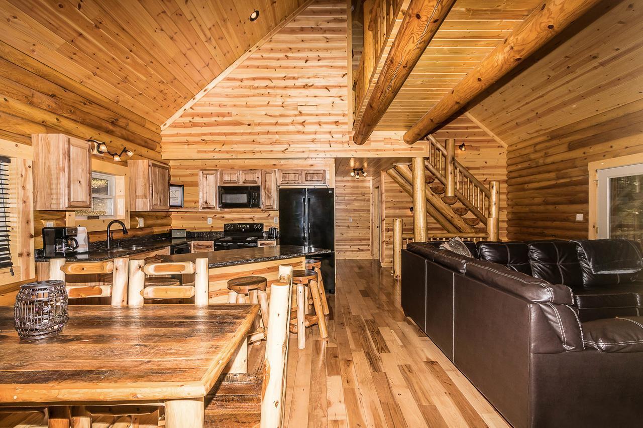 Hocking Hills Cabins & Resort Foxfire ローガン エクステリア 写真