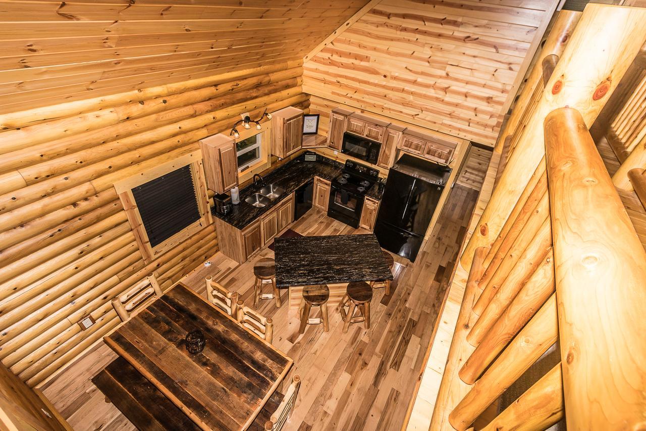 Hocking Hills Cabins & Resort Foxfire ローガン エクステリア 写真